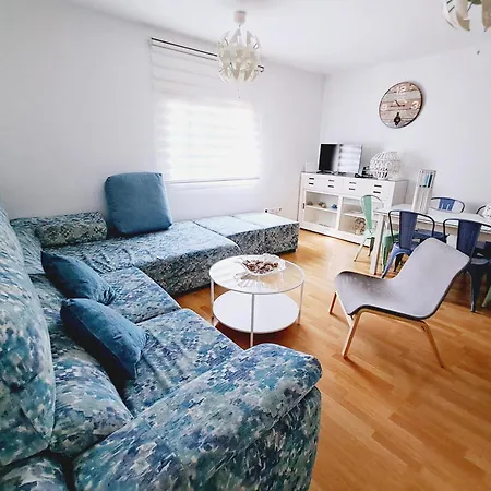 Beautiful 3 Bedroom, Carihuela *