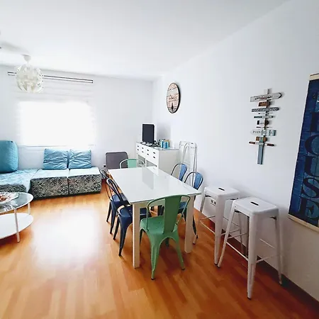 Beautiful 3 Bedroom, Carihuela Apartment